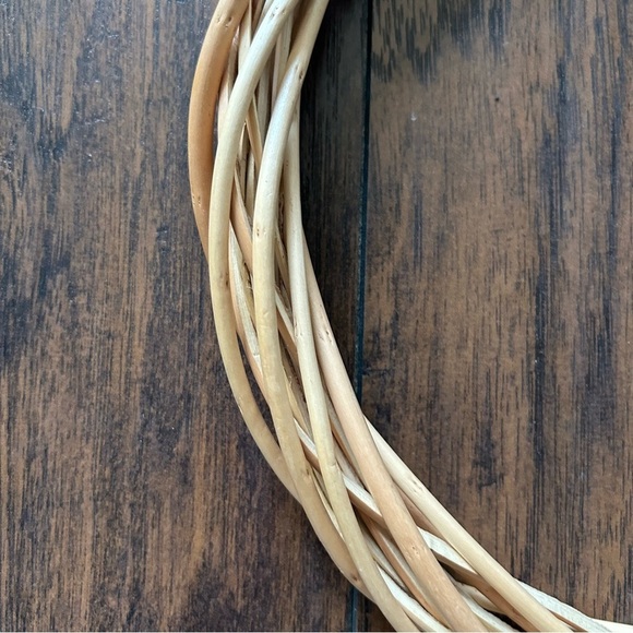 Floral Garden Willow Wreaths - Picture 6 of 9